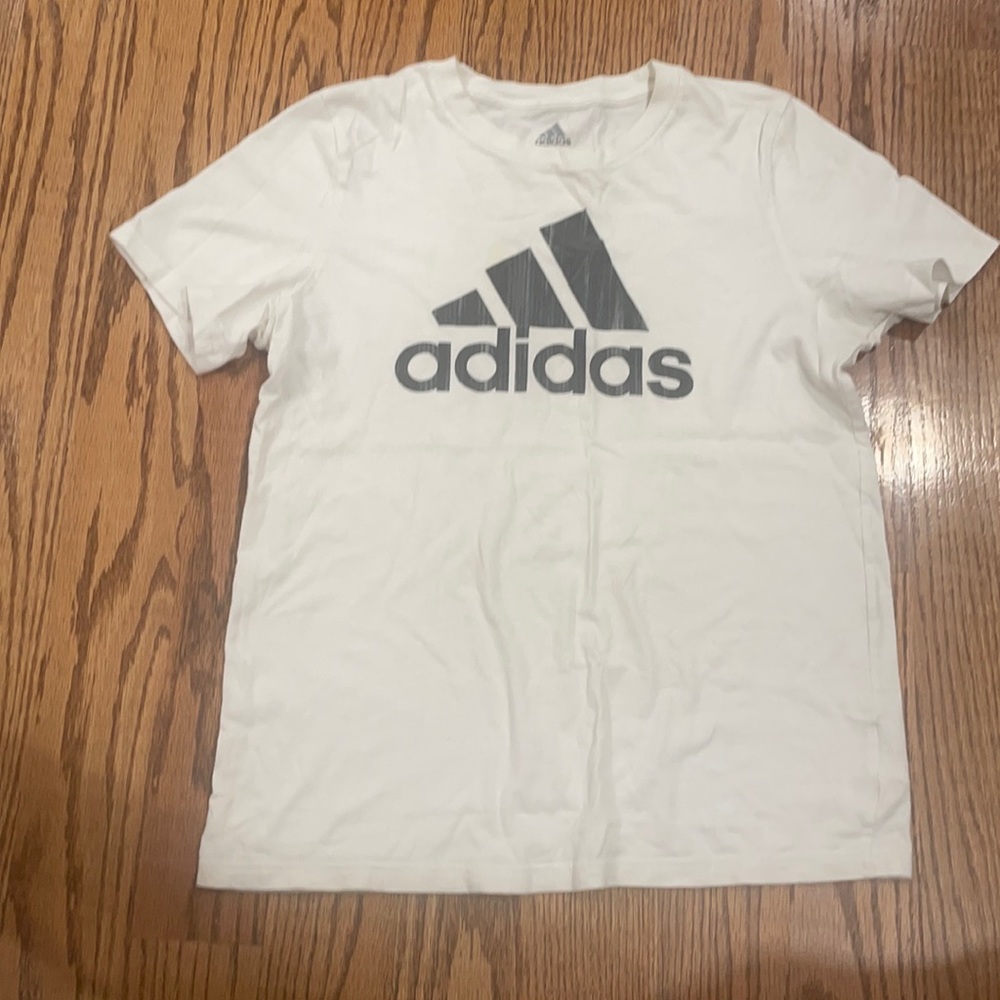 T shirt size 10/12 good condition kids